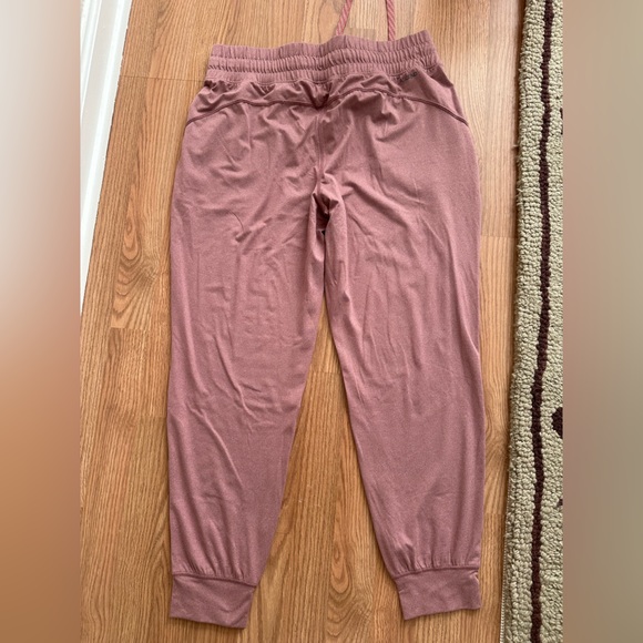 Ascend sweats size L - Picture 2 of 3